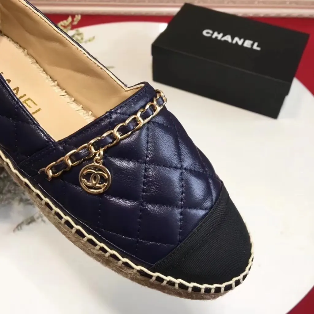 👟👟Ex-factory price 480👟👟 Size: 35-40🌹 🌈🌈[CHANEL Chanel] full range of fisherman shoes... The top version is welcome to compare with all the experts👟👟👟👟 (cloth, leather, lace, sequined) Wool mixed surface)💋💋The lining is made of original sheepskin (the hemp rope bottom and the rubber bottom are integrated) The 100-needle hemp rope is very thorough👍👍...High-quality customization🆚Purchasing agent source‼ ️ The popularity of fishermen’s shoes, I believe everyone who knows the goods knows that people on Earth/Mars are showing off their silk threads one after another💝💝 34-40 (41 and 42 can be customized and non-returnable) standard size 🎁Supporting packaging